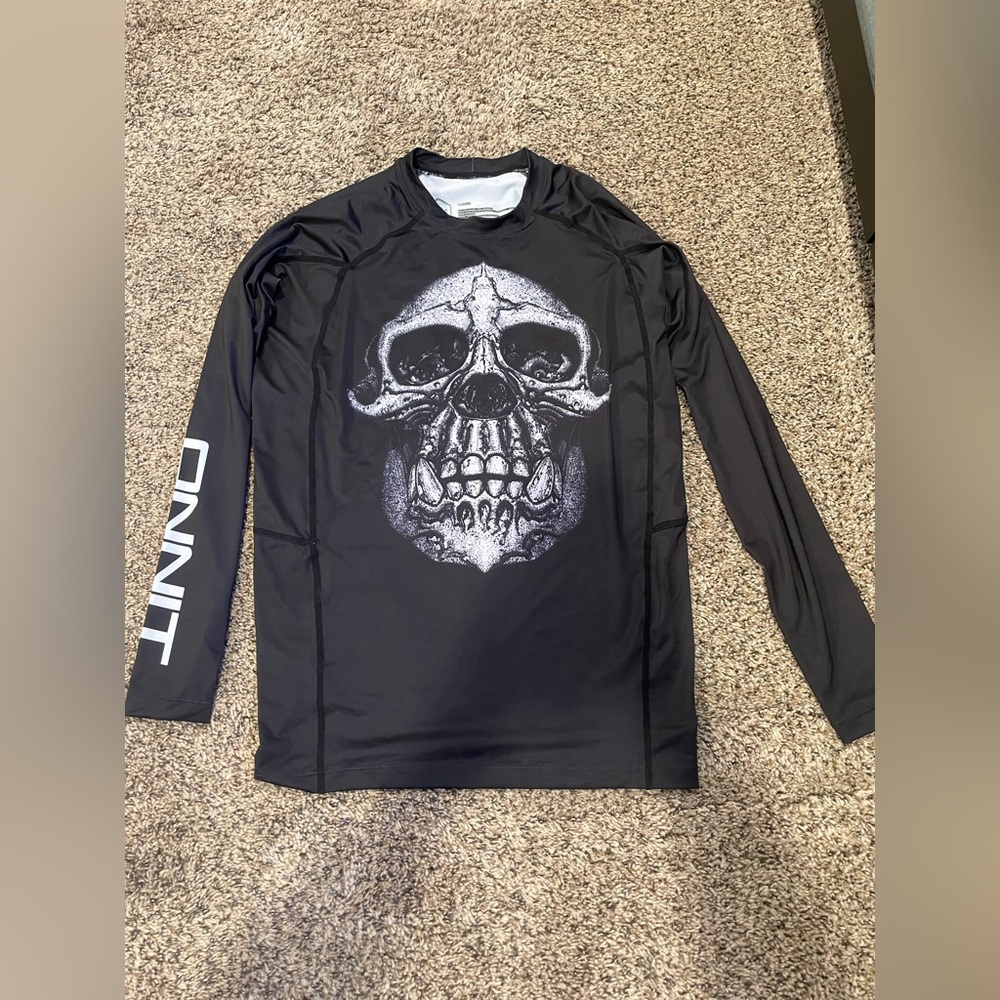 Men’s Skull Compression Long Sleeve